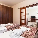 Arka Medical 4* קולובז'ג