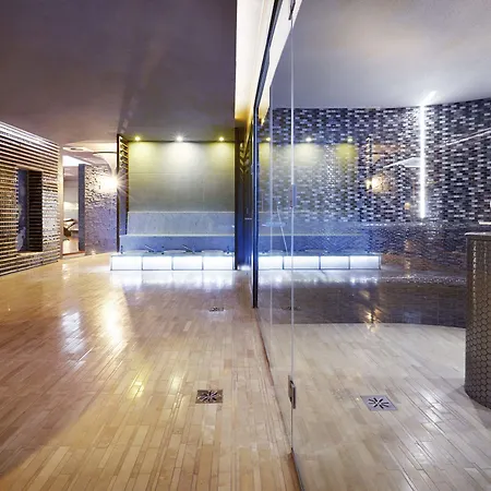 Arka Medical Hotel